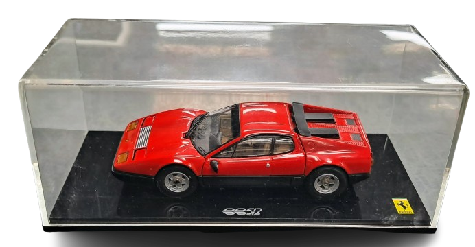 Ferrari 512 Collectable Model Car 1:64 Scale in Case