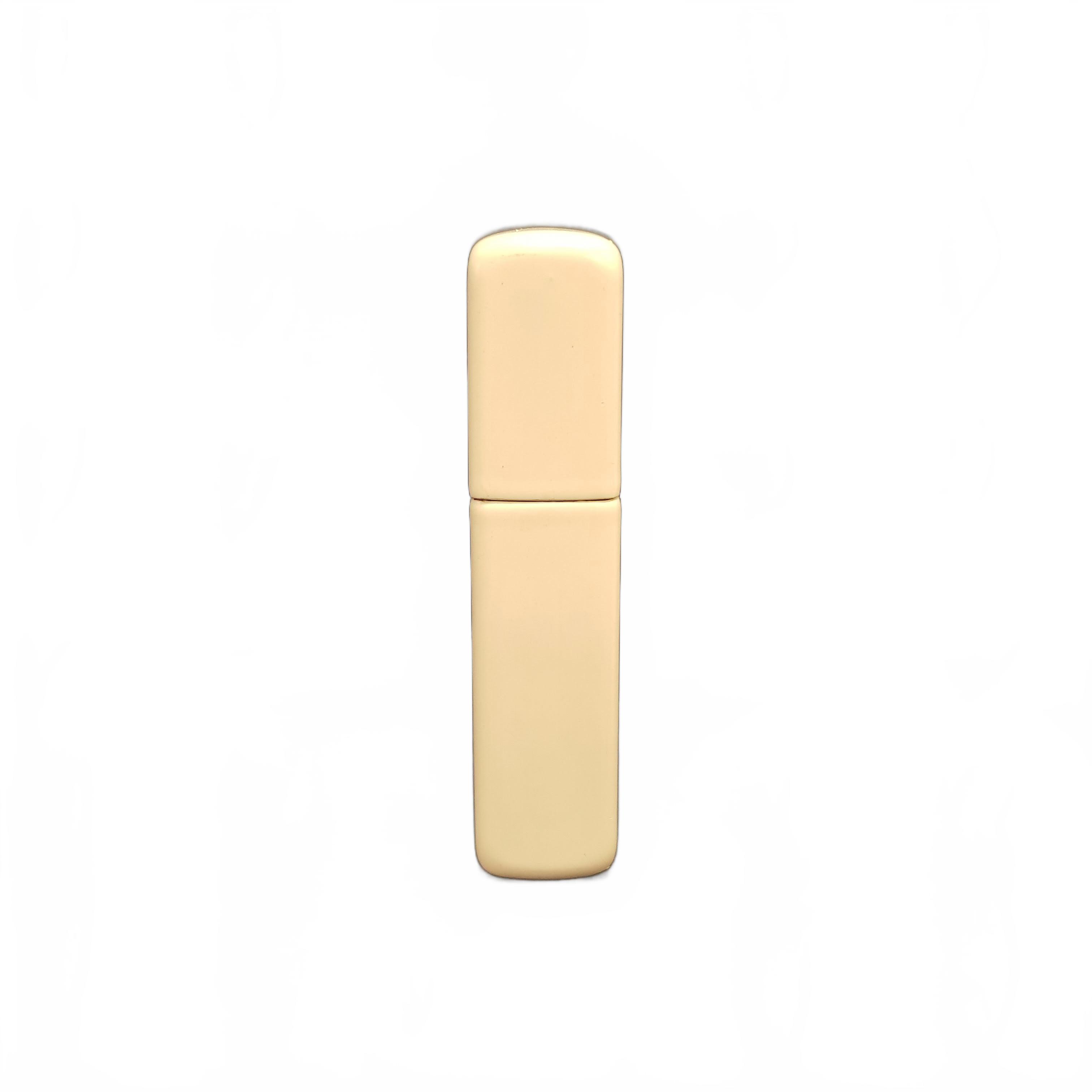 Zippo Lighter White With Face **SECOND HAND ** (MR1434825)