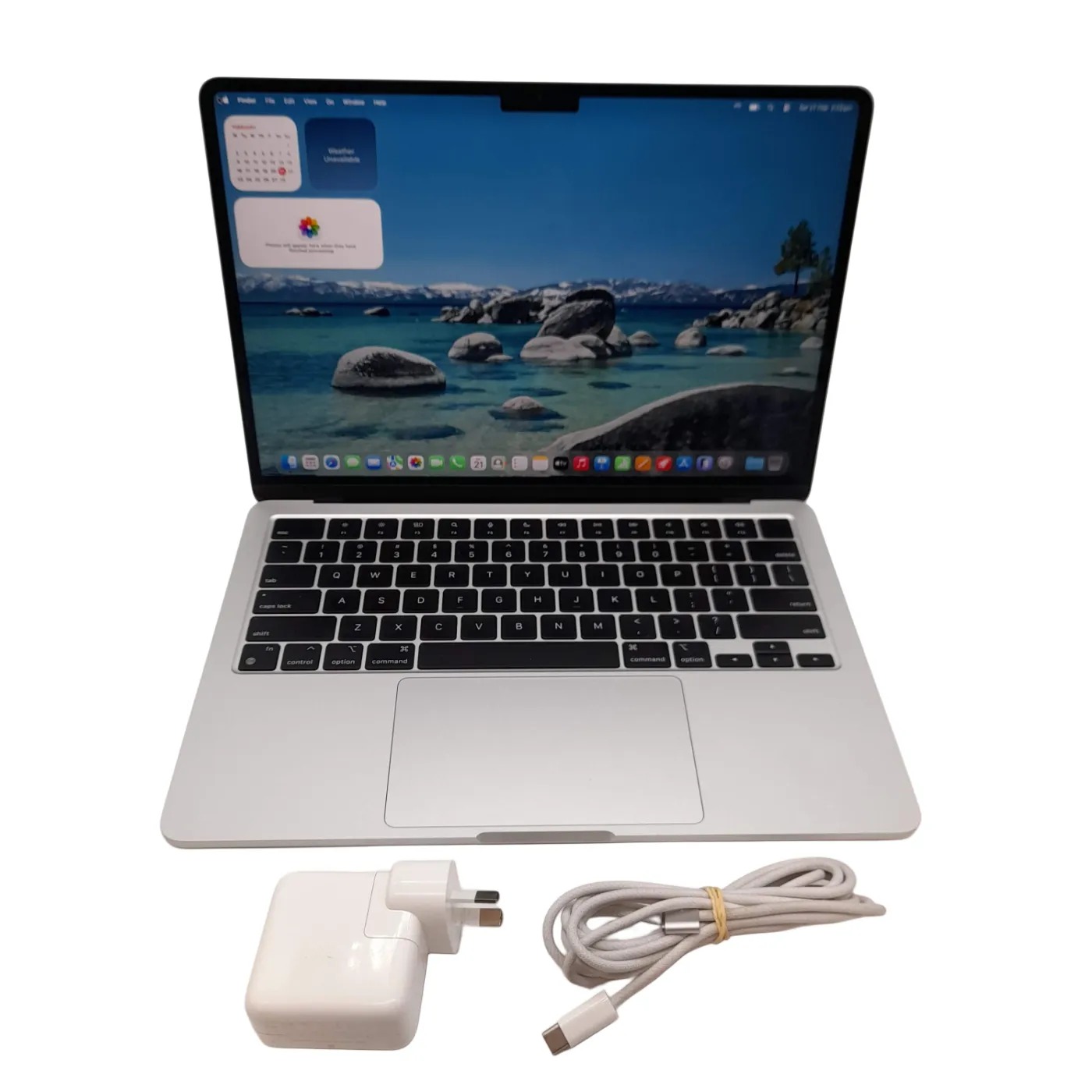 *Sold As Is – Whitening Through Screen LCD Damage* Apple MacBook Air A2681 M2 2022  8GB Memory 512GB SSD + Box + Charger (WR 1410412)