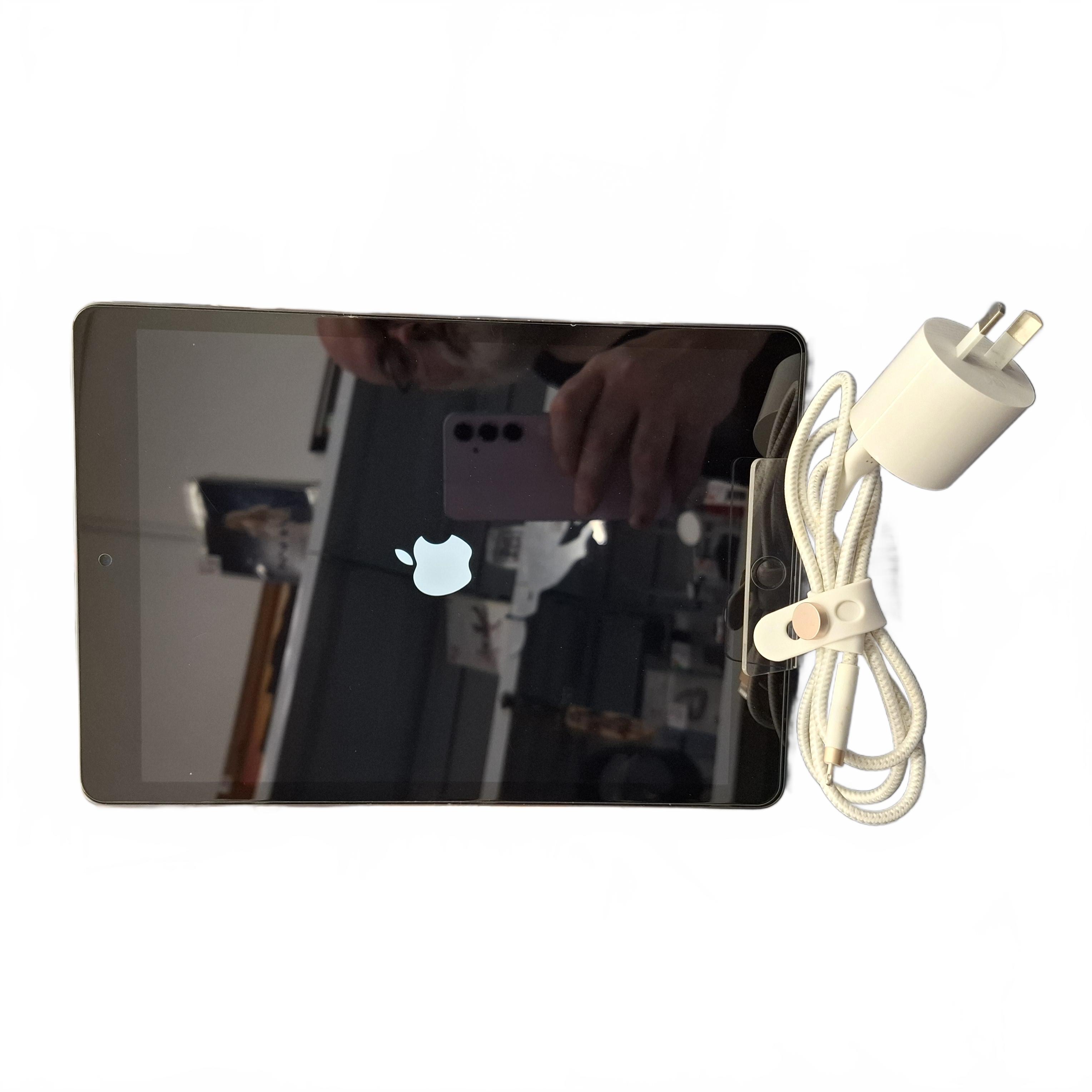 Apple iPad 9th Gen 64GB Grey MK2K3X/A (JN)