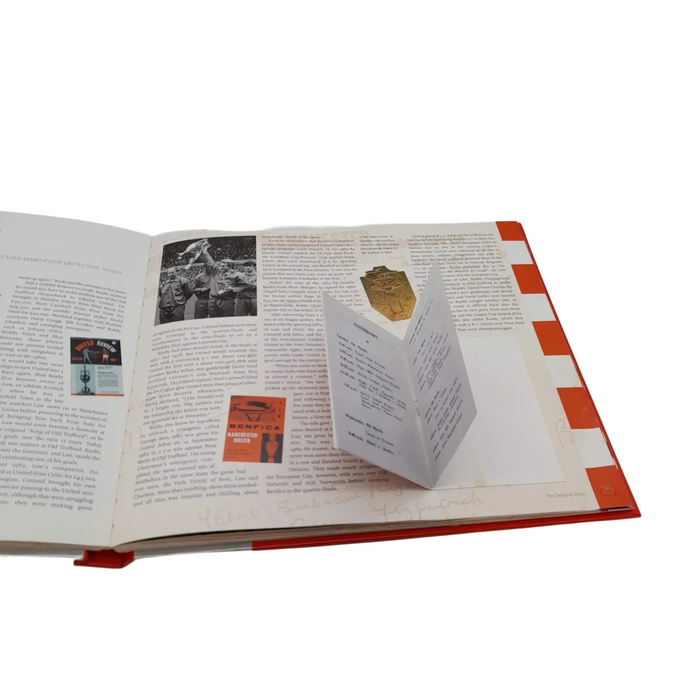 The Treasures Of Manchester United Memorabilia Book (WL 1424690)