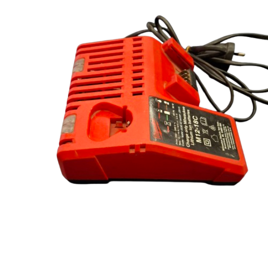 Milwaukee Charger M12-18C  (JN)