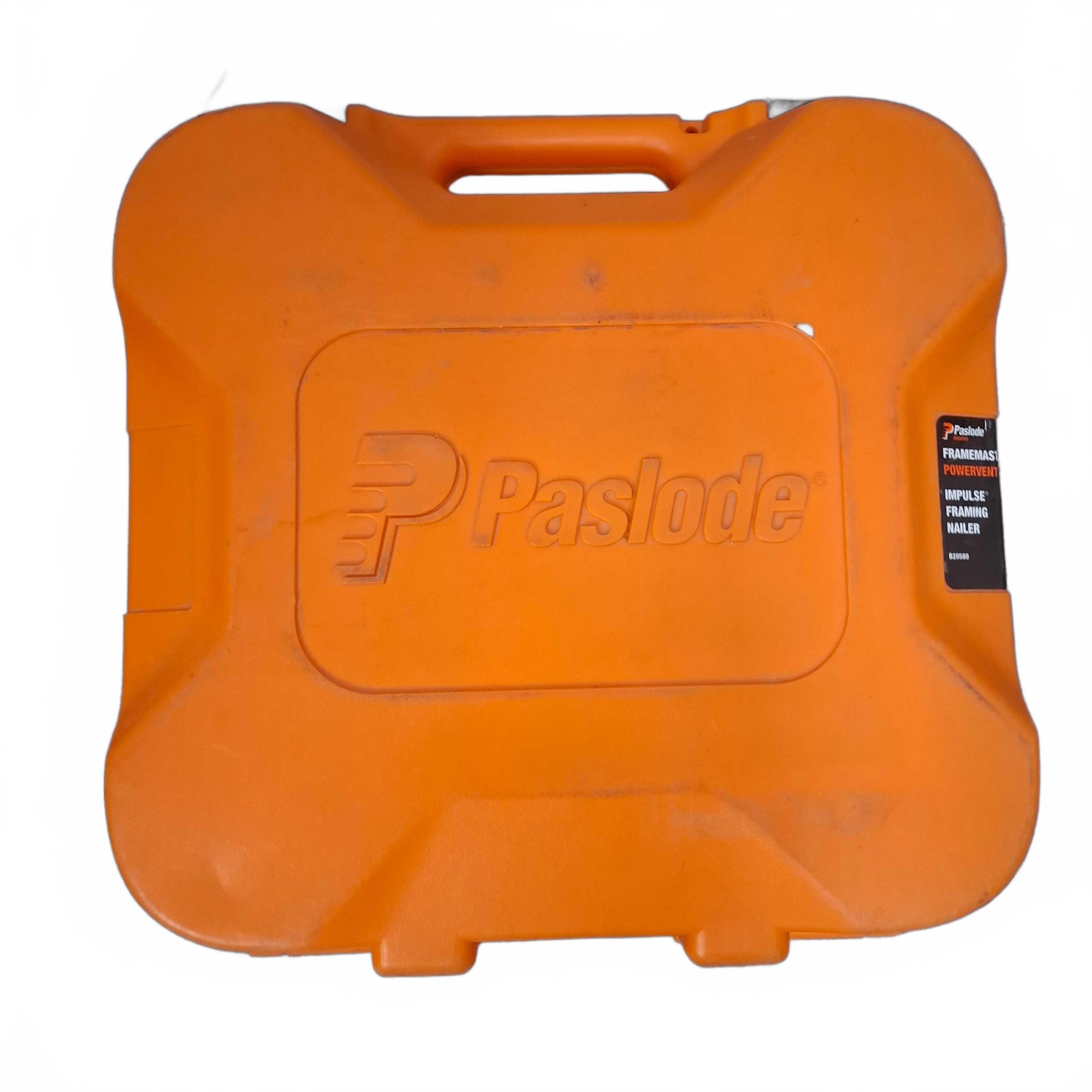 Paslode FrameMaster B20580 Cordless Framing Gun With: Case, Battery, Charger, Nails (WR 1425588)
