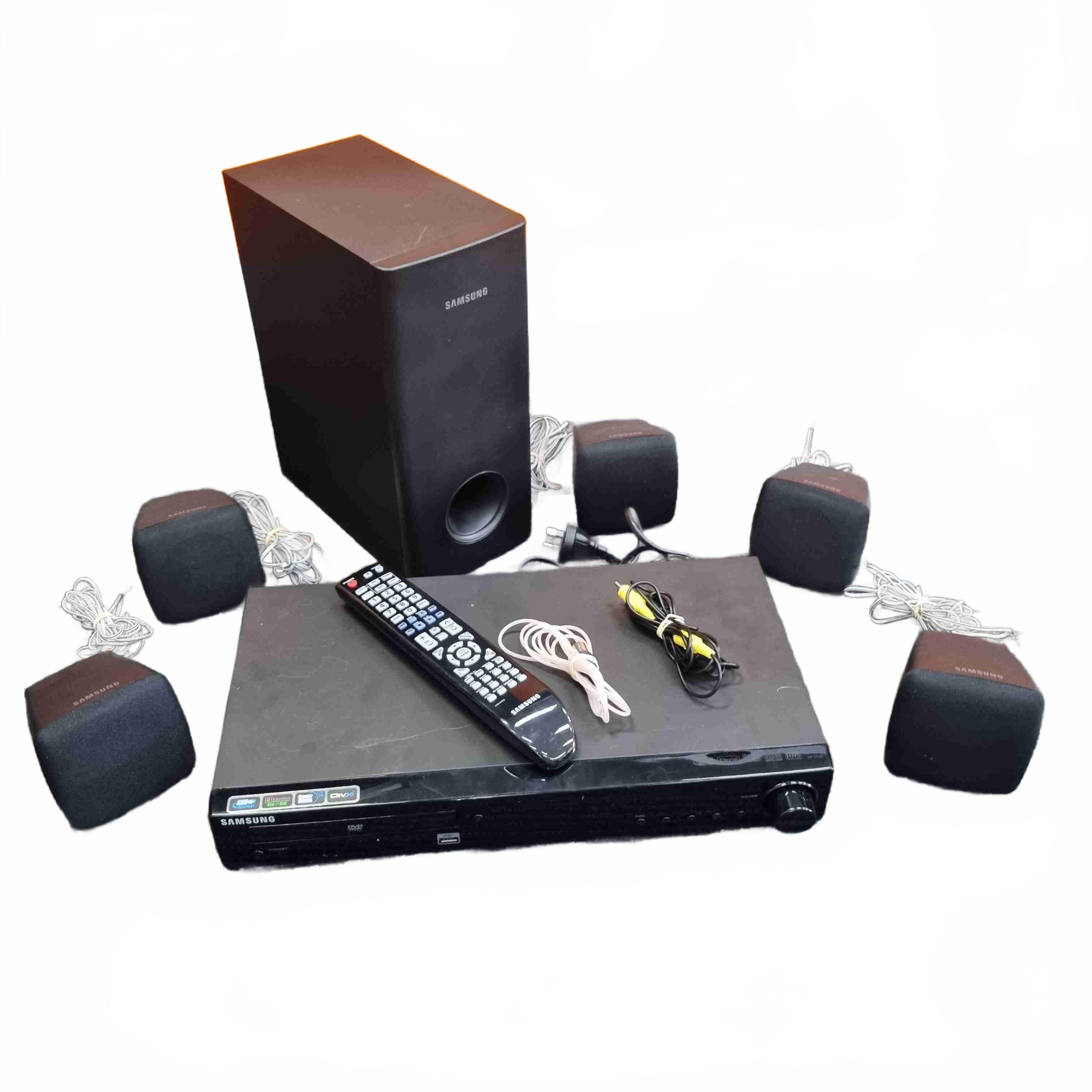 Samsung Home Theater System HT-Z120 With Subwoofer + 5x Mini Speakers + Remote (WR 1432805)