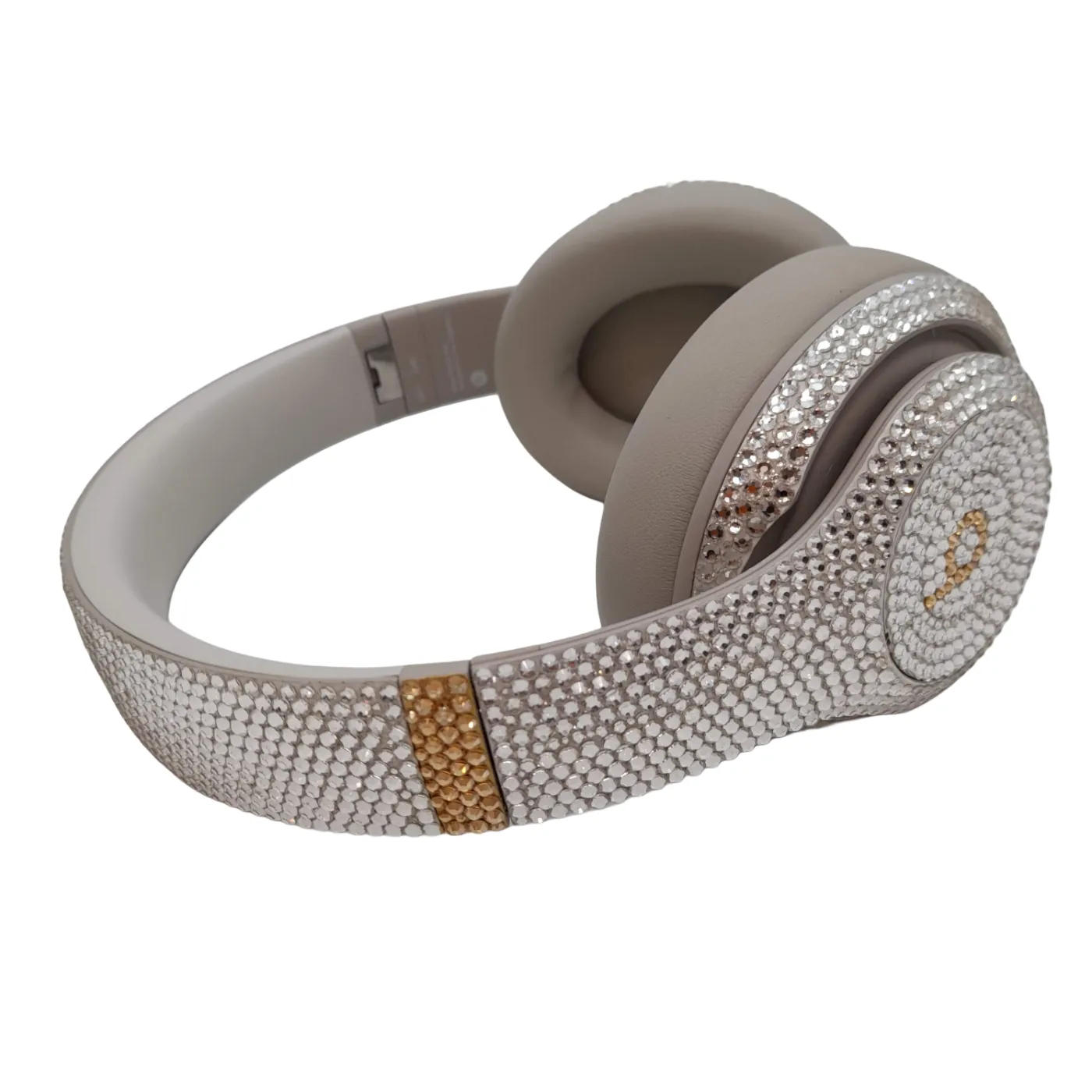 Beats Studio Pro Headphones Bedazzled with Black Case, Charger, AUX (WL 1405399)