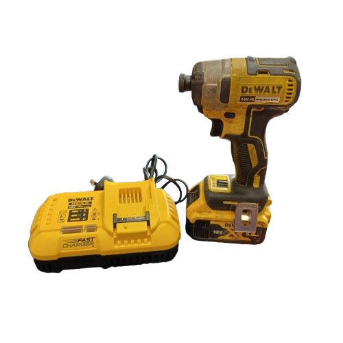 Dewalt 18 Volt Cordless Impact DRiver with 5.0AH Battery and Charger ( LE )