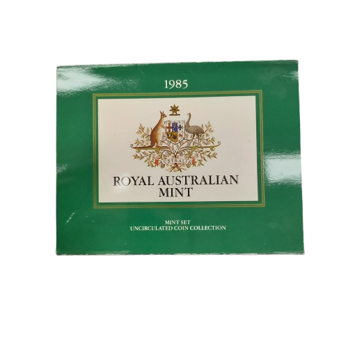 1985 7 Coin collection Uncirculated Mint Set In Green Case