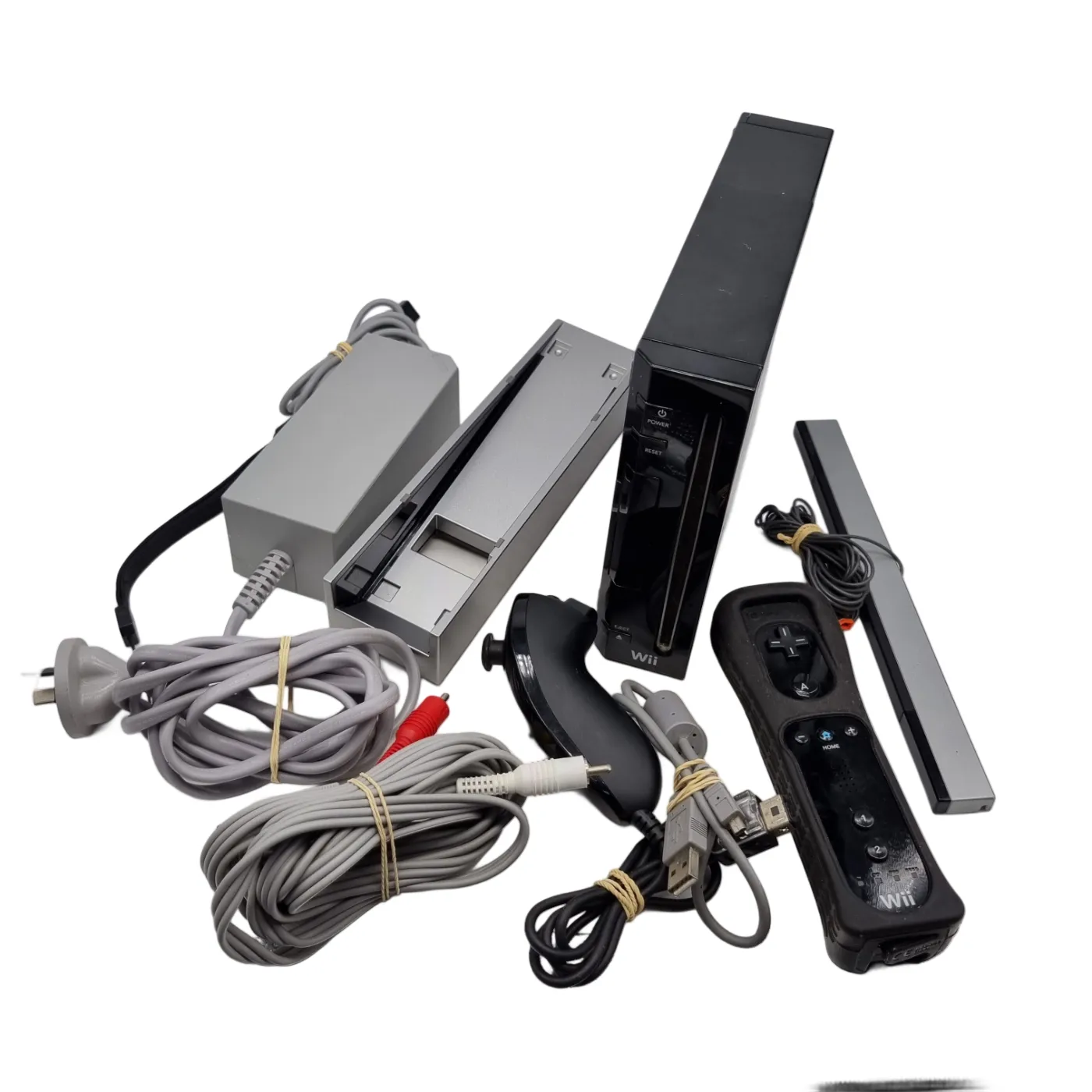 Nintendo Wii Console – RVL-001 (AUS) + Cables, Controller & Accessories (WR)