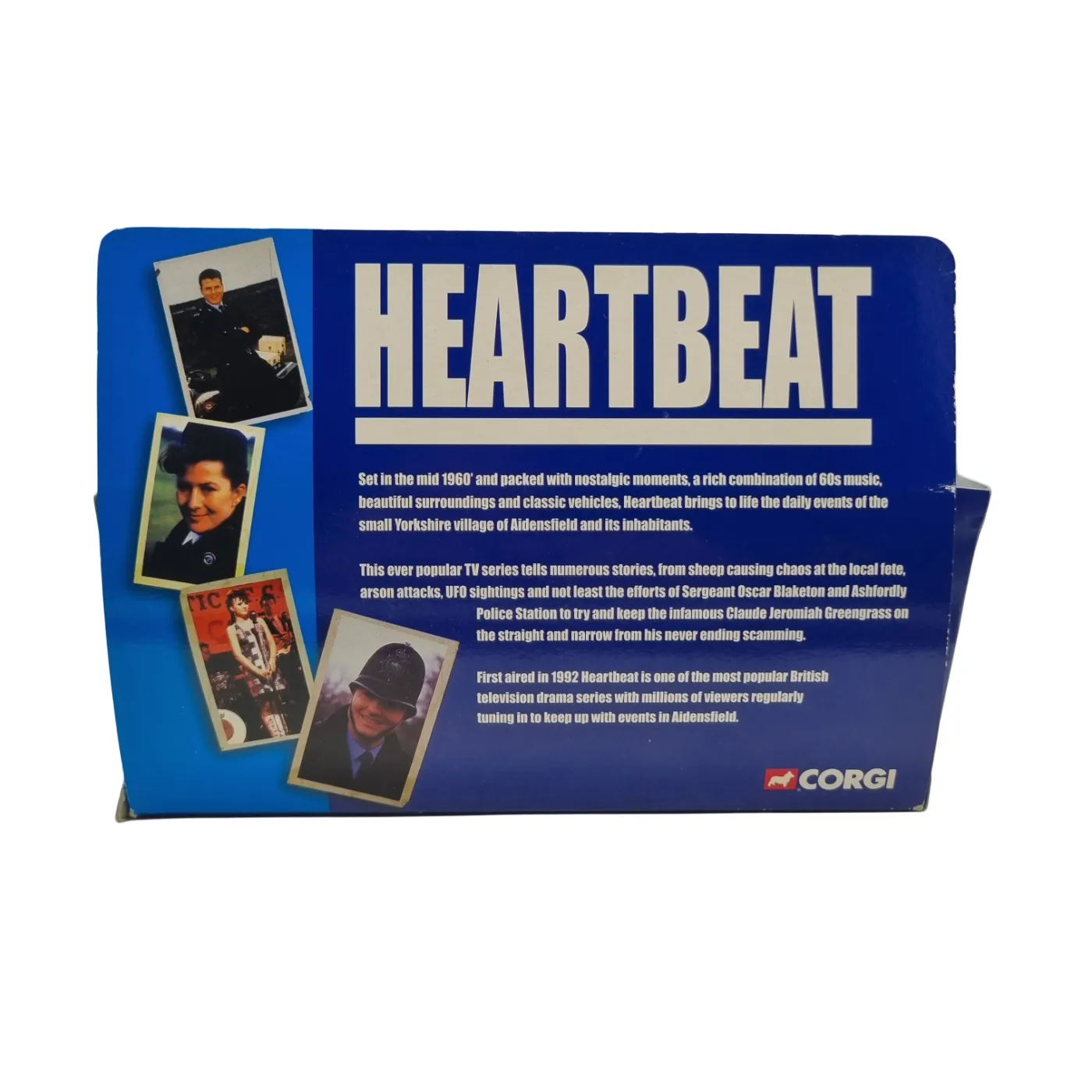 Heartbeat Morris Commercial Truck Model Kit (CC07301) [WR 1401164]