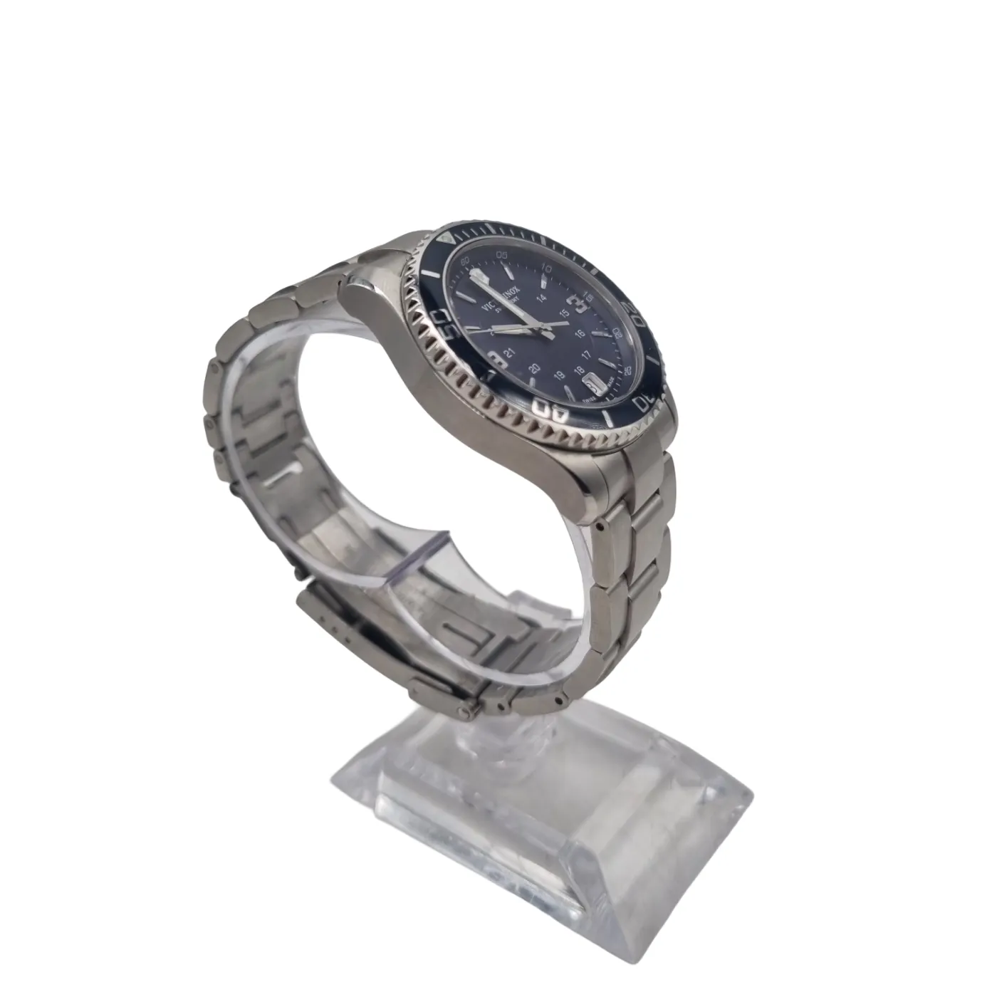 Victorinox Maverick 34 mm Analogue Quartz Women’s Stainless Steel Watch