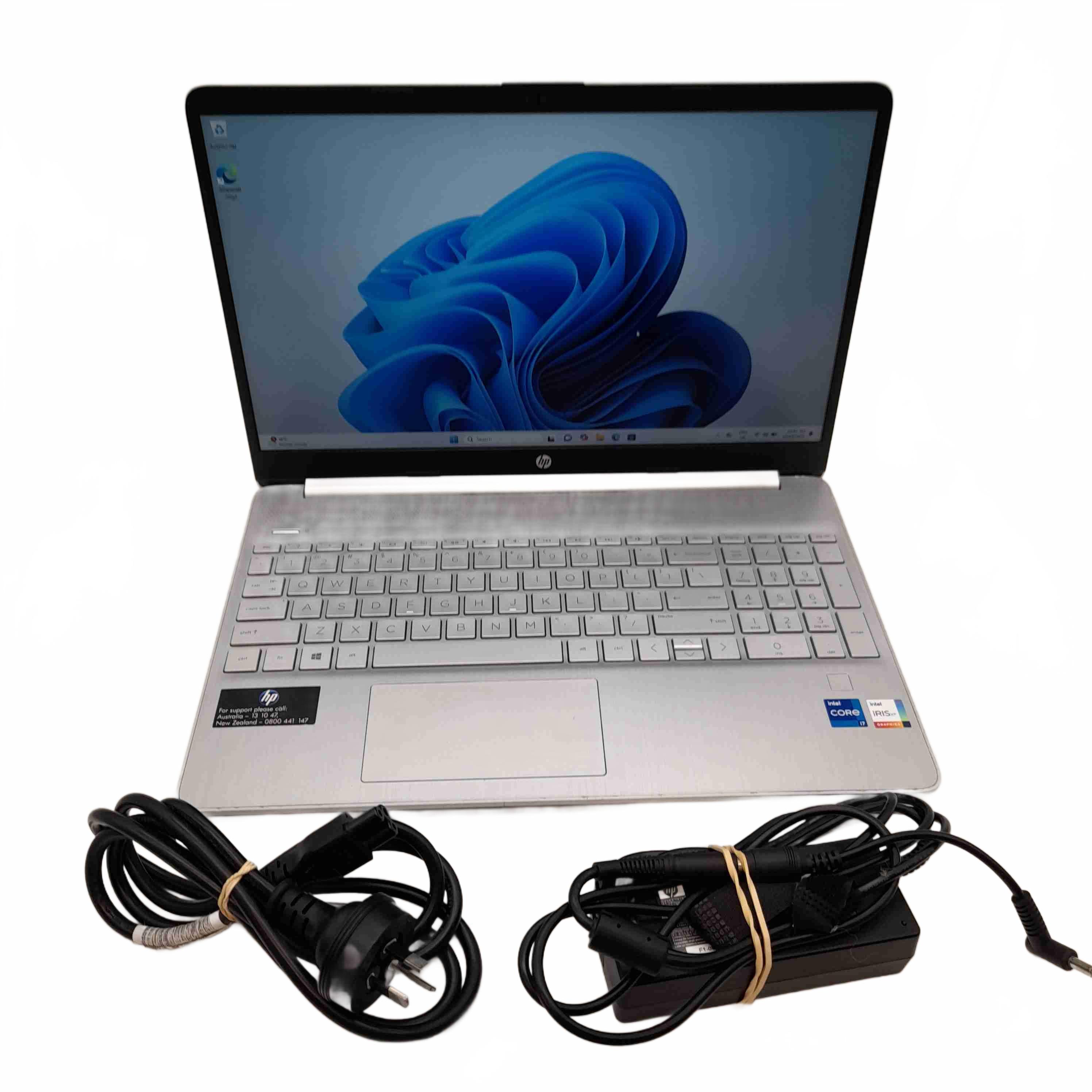 Hp Laptop 15-SFQ204ITU + Charger – Intel Core I7, 8GB Ram, 256GB SSD (WL 1434545)