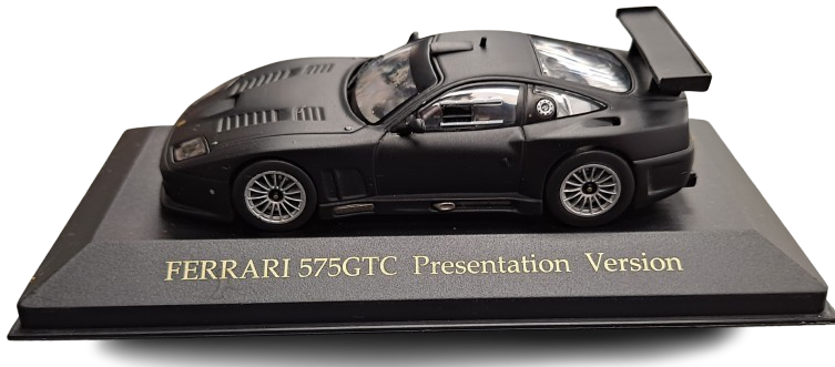 Ferrari 575GTC Presentation Version Collectable Model Car 1:64 Scale with Case