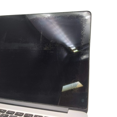Apple MacBook Pro Silver 256GB 15-inch Mid 2015 With Case and Charger A1398