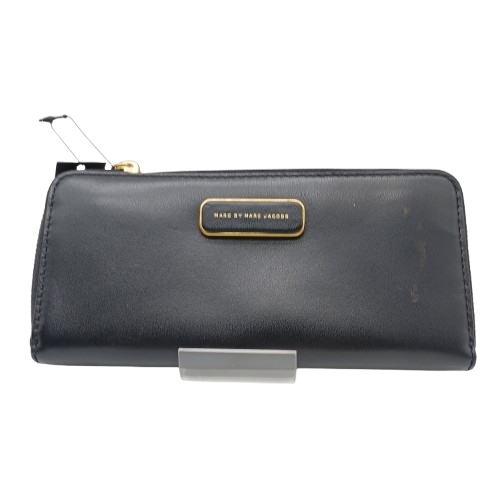 Marc Jacobs Wallet Slim Zip Around M0005382 – Second Hand Item – Makeup Stain on front right (WR)