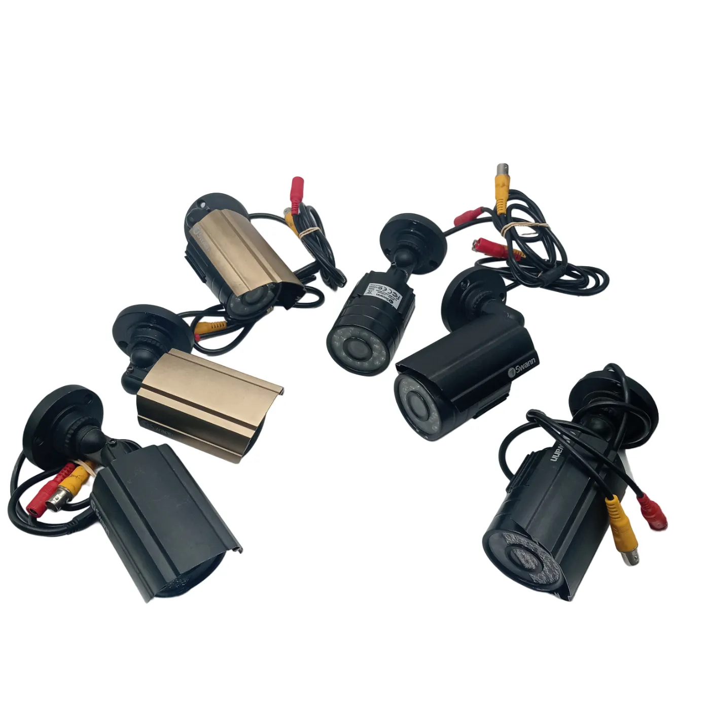 Swann Security System SRDVR-81525H with 6 Cameras and Cords (WR 1367216)