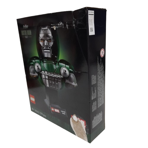 LEGO 76345 Marvel Doctor Doom Bust *Box Damaged* (LN)