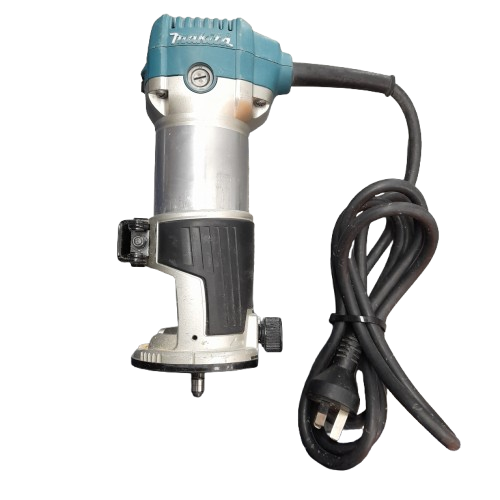 Makita 6.35mm (1/4″) 710W Router RT0700CX