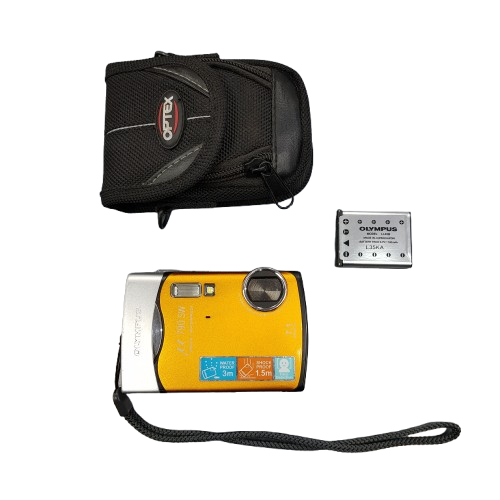 OLYMPUS STYLUD 790 SW DIGITAL CAMERA With Case No Charger