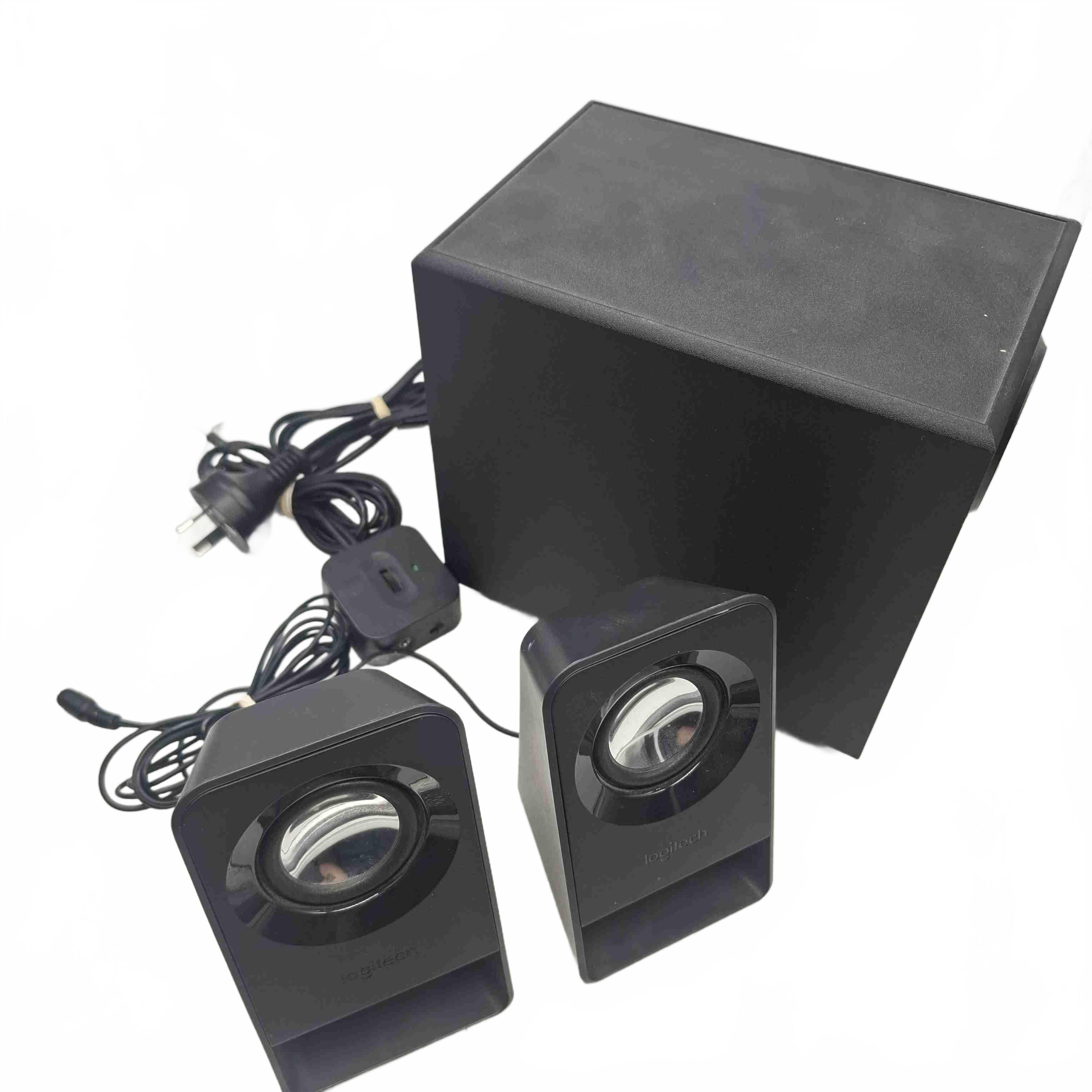 Logitech Compact Speaker System S-00143 + L&R Speakers (WR 1432664)