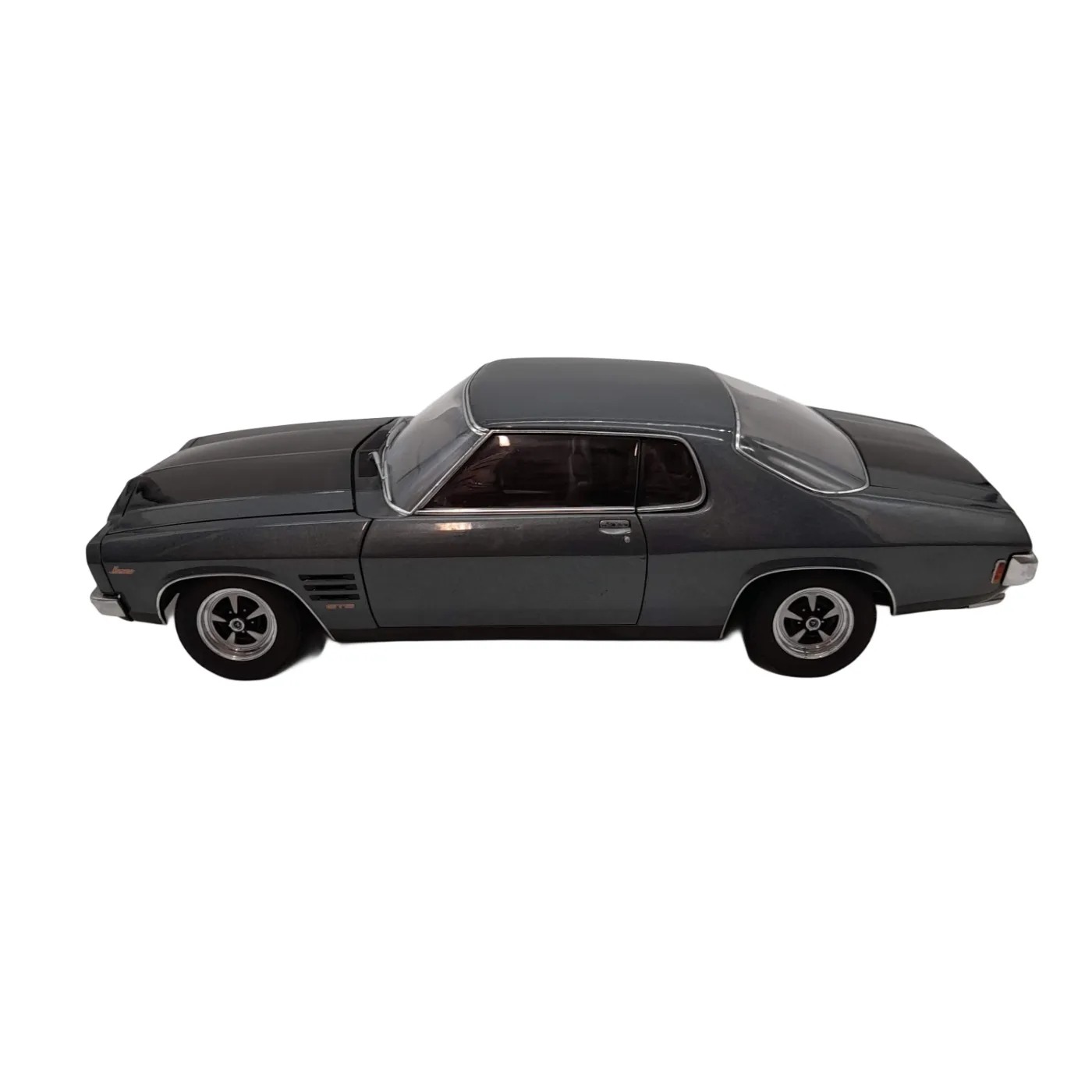 AUTOart Holden HQ Monaro Coupe with COA in Box (WL 1410162)