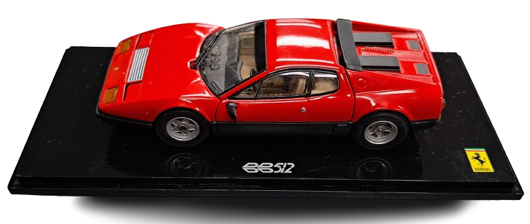 Ferrari 512 Collectable Model Car 1:64 Scale in Case