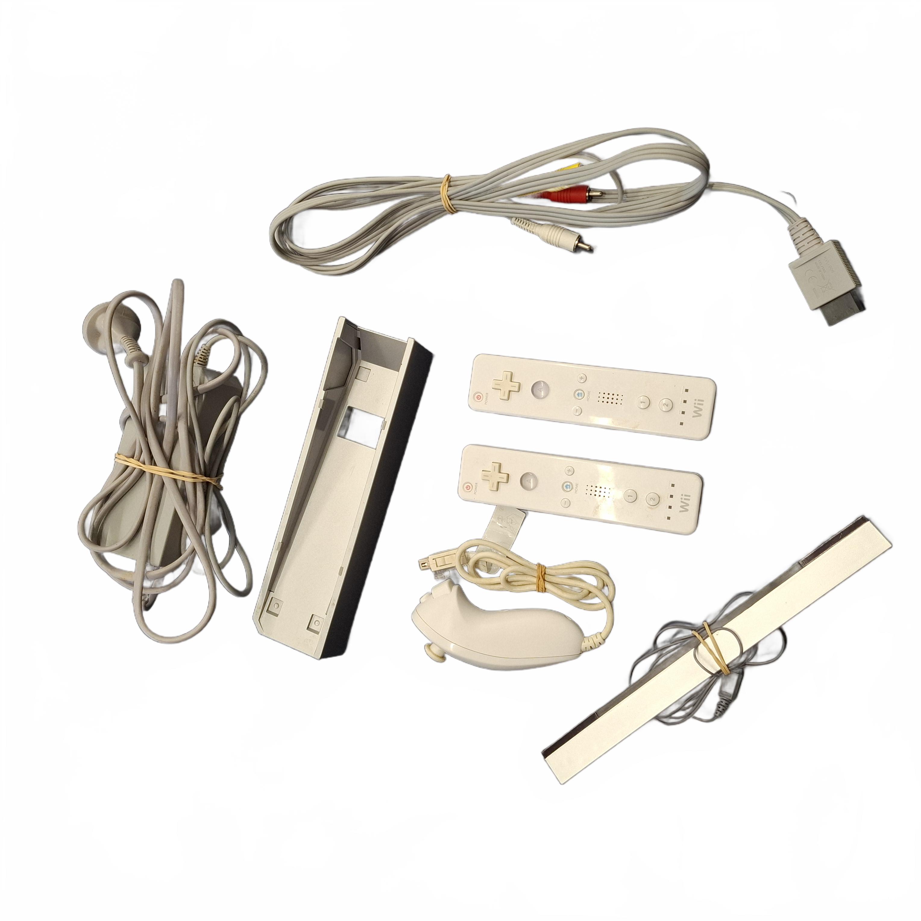 Nintendo Wii Console Bundle RVL-101 Black (1427720) (Used)