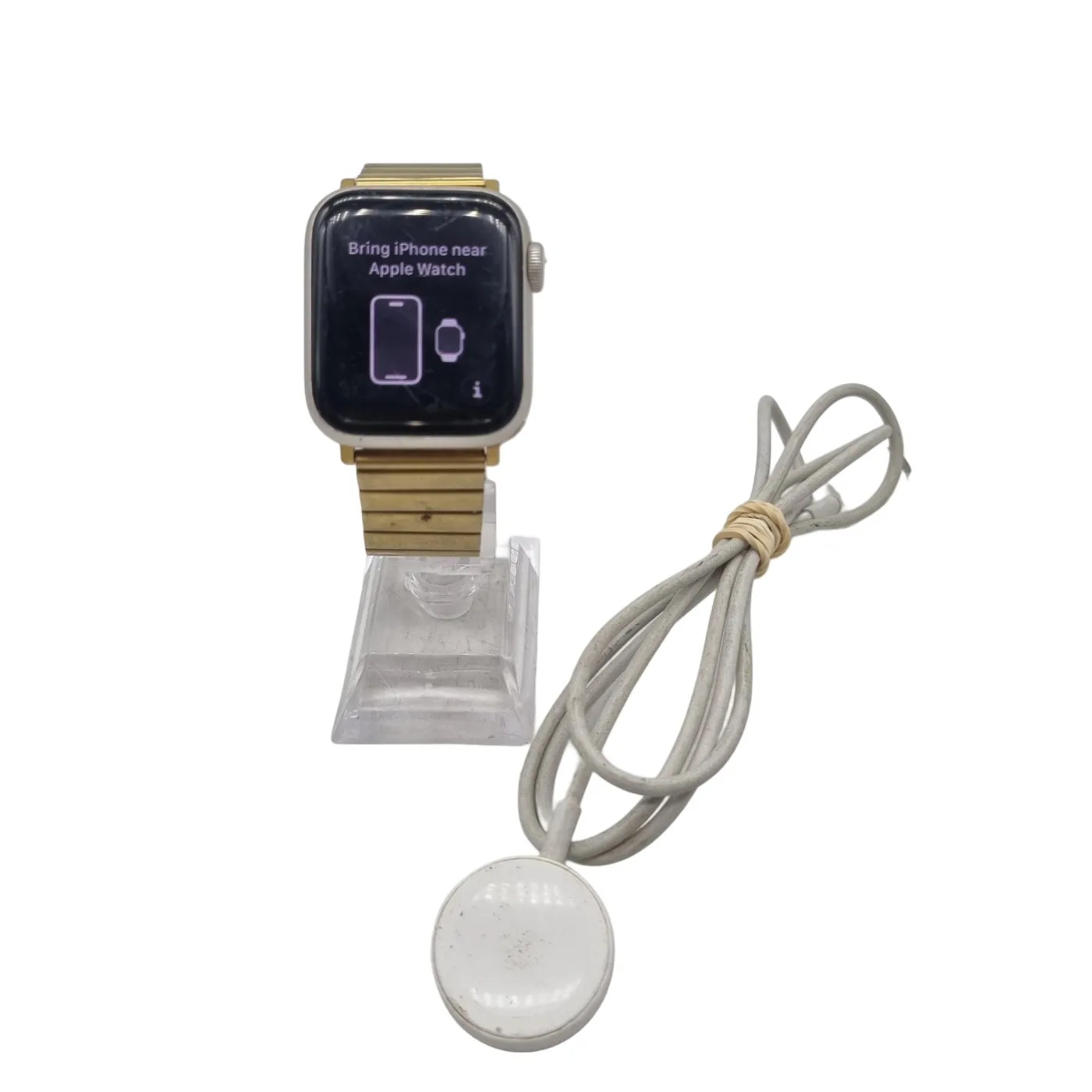 Apple Watch SE 44mm Silver Aluminium Case with Gold Milanese Loop Band + Charger (WR 1416835)