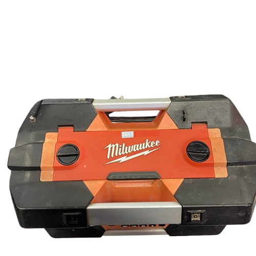 Milwaukee C12-18 DCR Radio (NG)