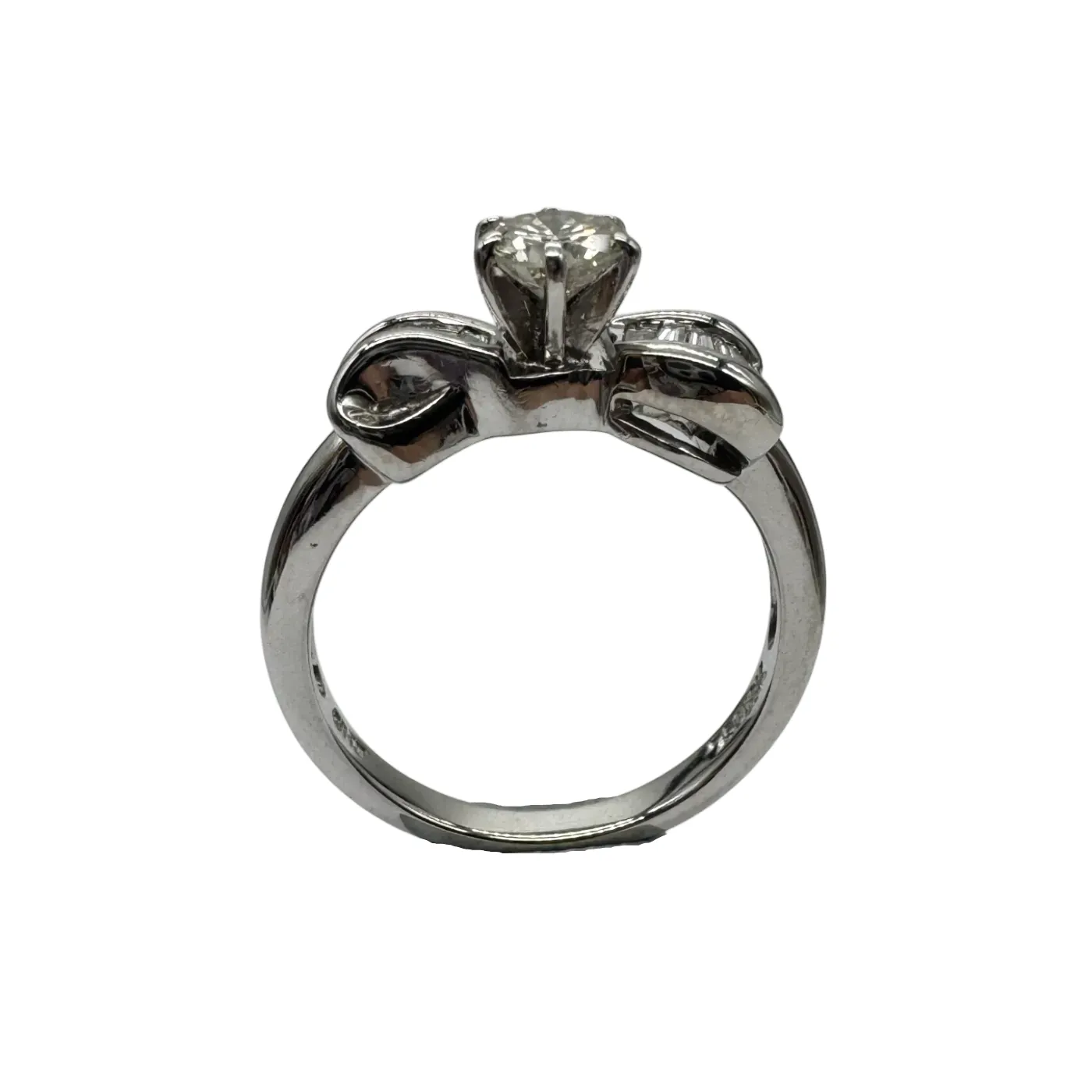 Ladies 19ct White Gold 11 Stone Diamond Bow Ring 0.60ct TDW M 6 1/2 With Valuation (WR 1259378)