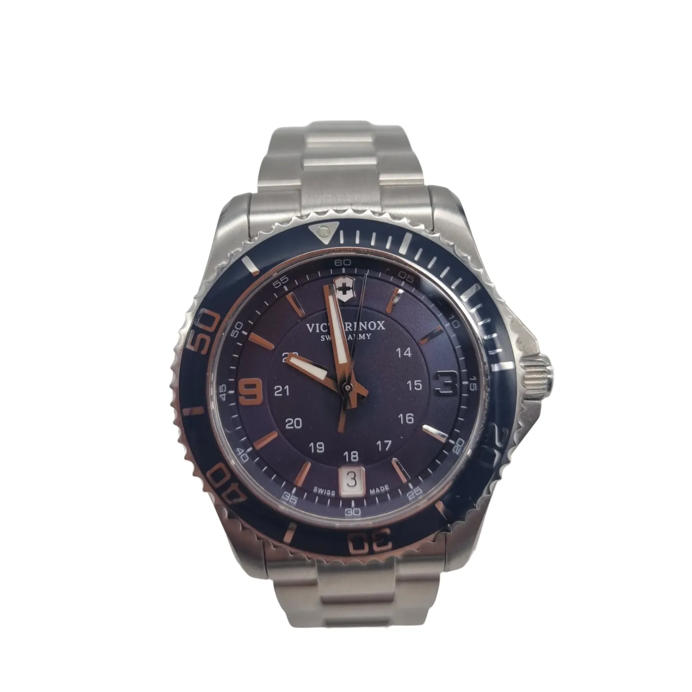 Victorinox Maverick 34 mm Analogue Quartz Women’s Stainless Steel Watch