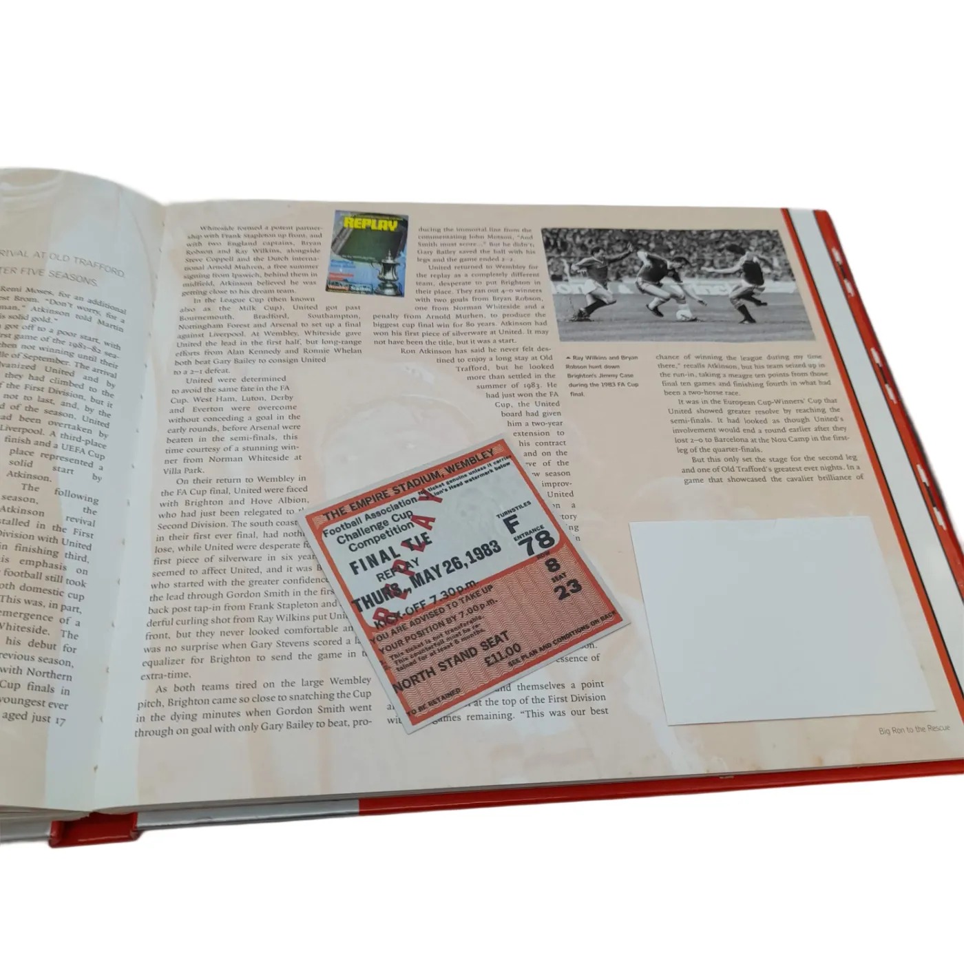 The Treasures Of Manchester United Memorabilia Book (WL 1424690)