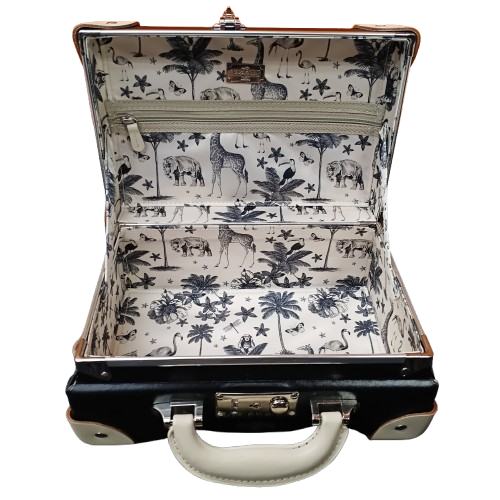 Globite Heritage Limited Edition Cross Body Case With Strap + Key And Dust Bag – Very Good Condition (WR)