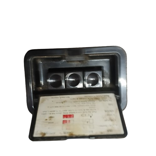 Rinnai Gas Heater Brown – Surface Rust – Bottom Left Corner And Dust – Acceptable Condition (NA)
