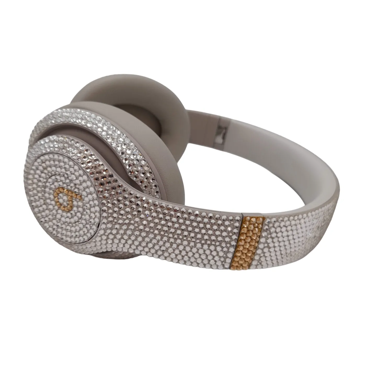 Beats Studio Pro Headphones Bedazzled with Black Case, Charger, AUX (WL 1405399)
