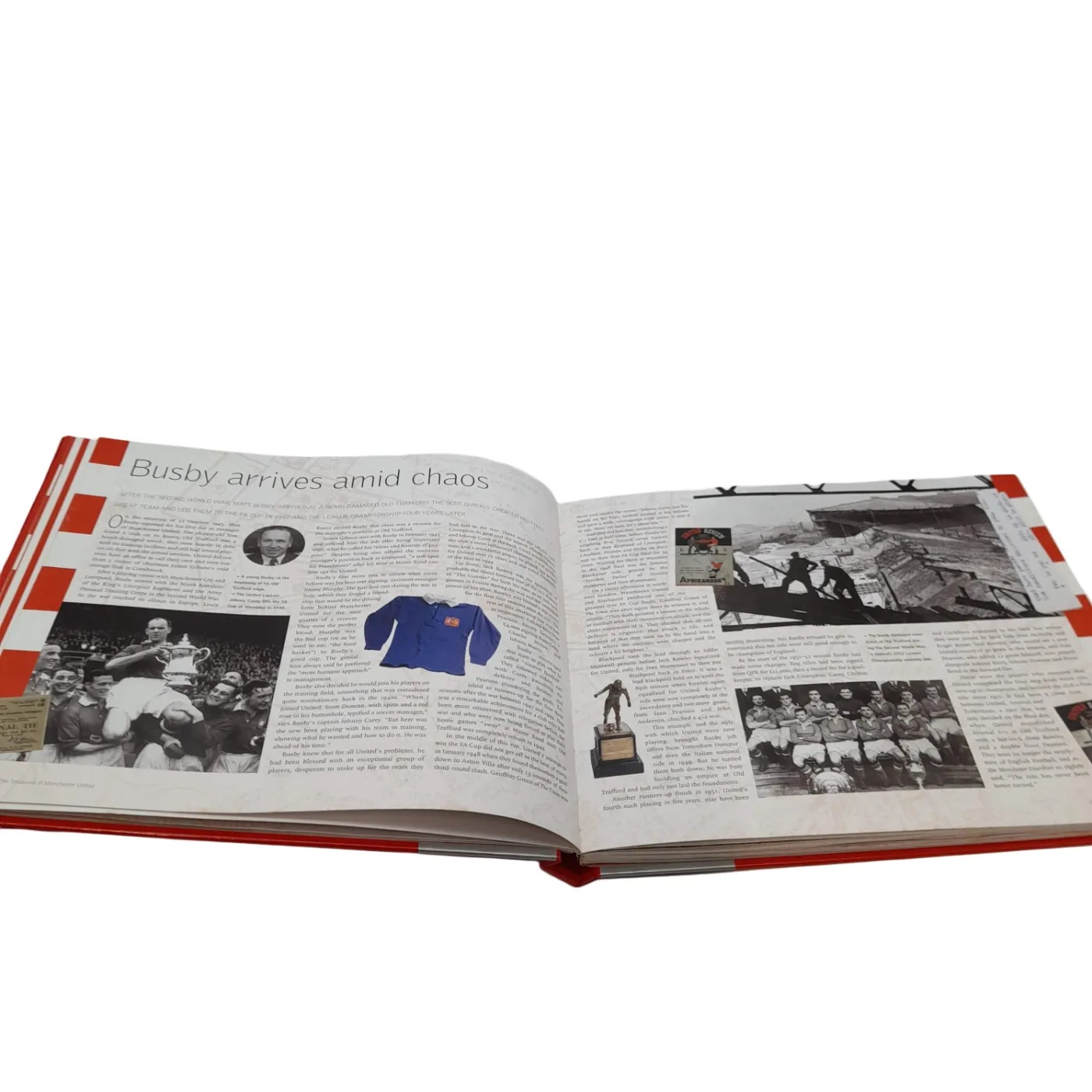 The Treasures Of Manchester United Memorabilia Book (WL 1424690)