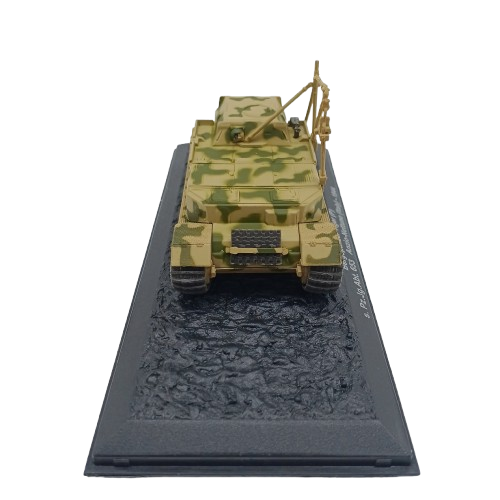 Combat Tanks Collection Bergepanzer Tiger Green Tank Figure with Magazine in Case (CP)