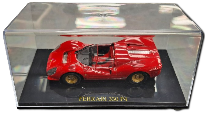 Ferrari 330 P4 Collectable Model Car 1:64 Scale in Case