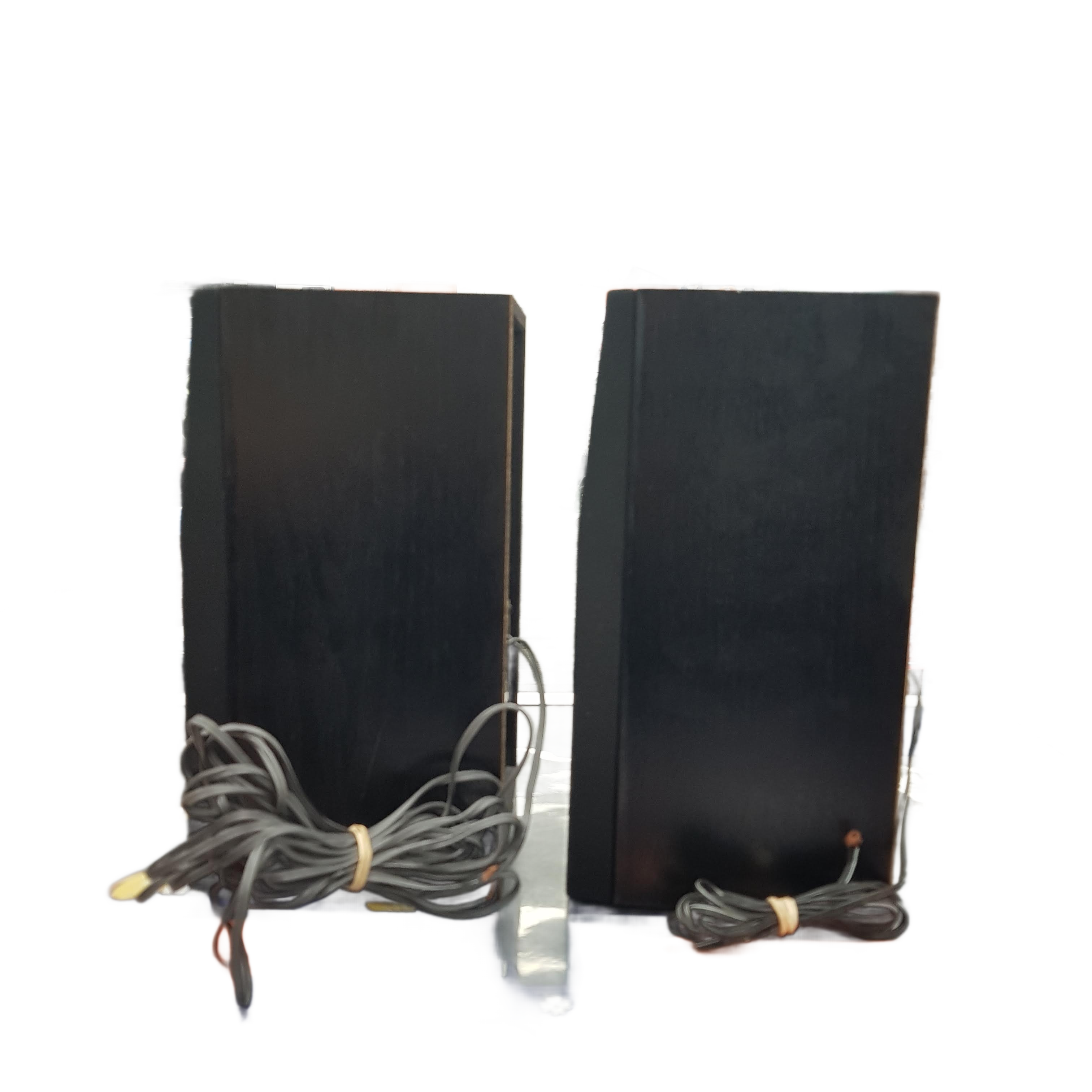 Realistic Minimus-26 Speakers (Pair) (MR1403827)