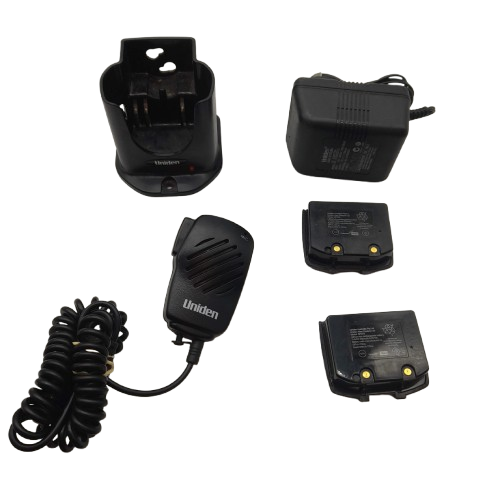 Uniden UH076SX 5W UHF Radio With Extra Battery, Charger and Handheld Microphone/Speaker