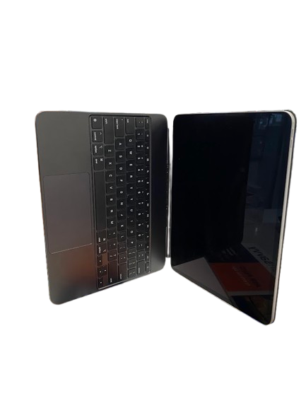 Apple iPad Pro 13-Inch M4 256GB With Magic Keyboard (1424693) (NG)