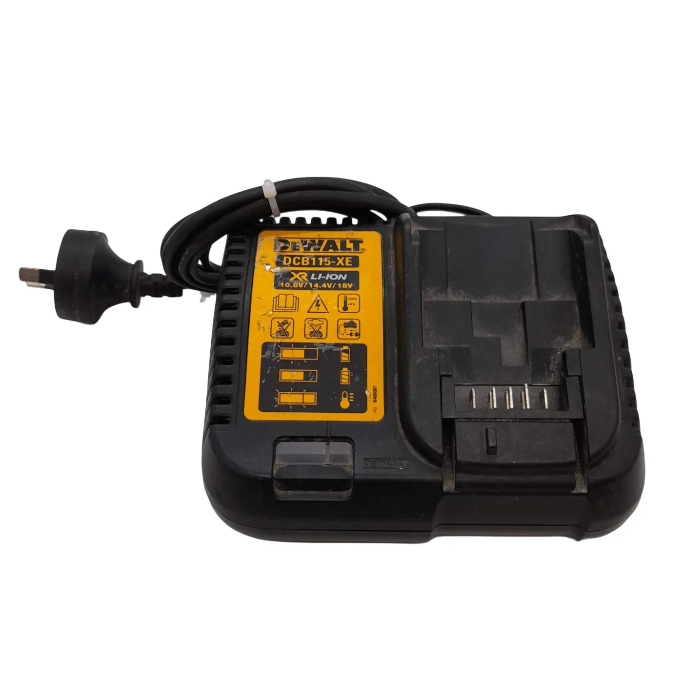 Dewalt Tool Battery Charger DCB115-XE Black/Yellow (WR 1406516)