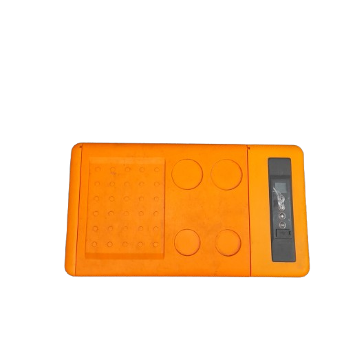 XTM 22L Fridge Freezer Black-Orange (GM95-145600-F) (LN)