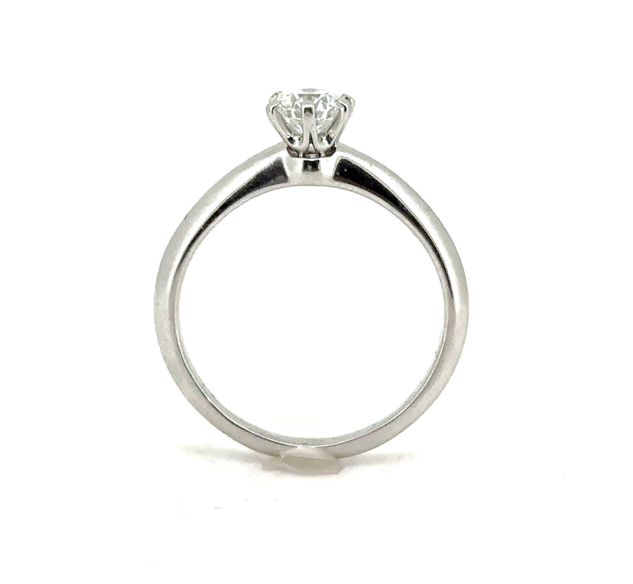 TIFFANY & CO. DIAMOND ENGAGEMENT RING IN PLATINUM