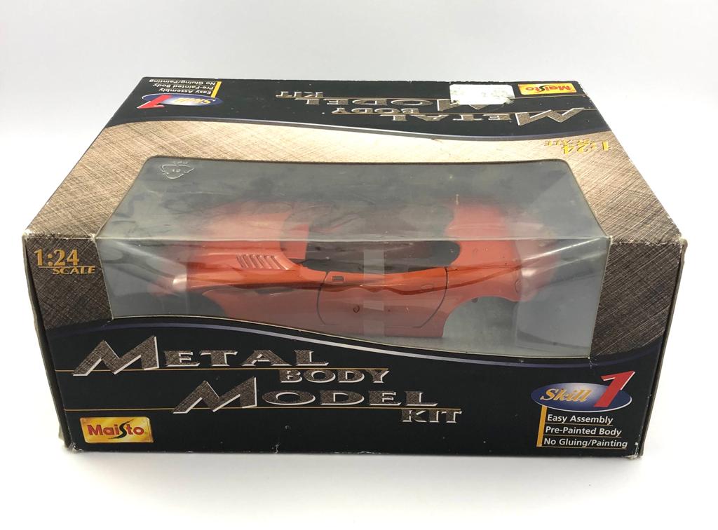 MAISTO UNASSEMBLED METAL BODY MODEL KIT NEW IN BOX.