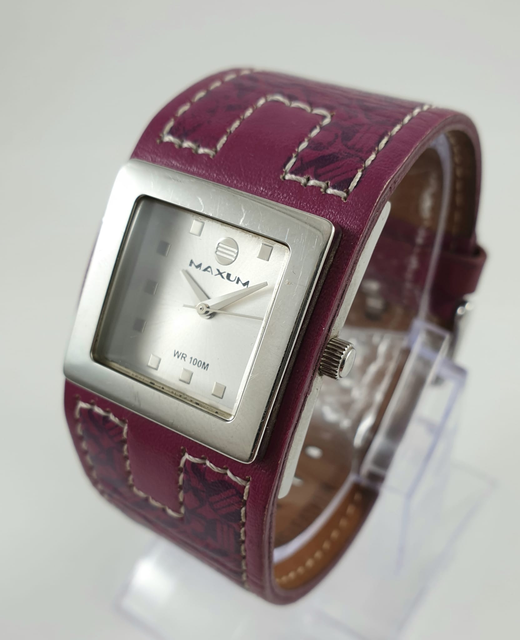 Maxum hot sale watch price