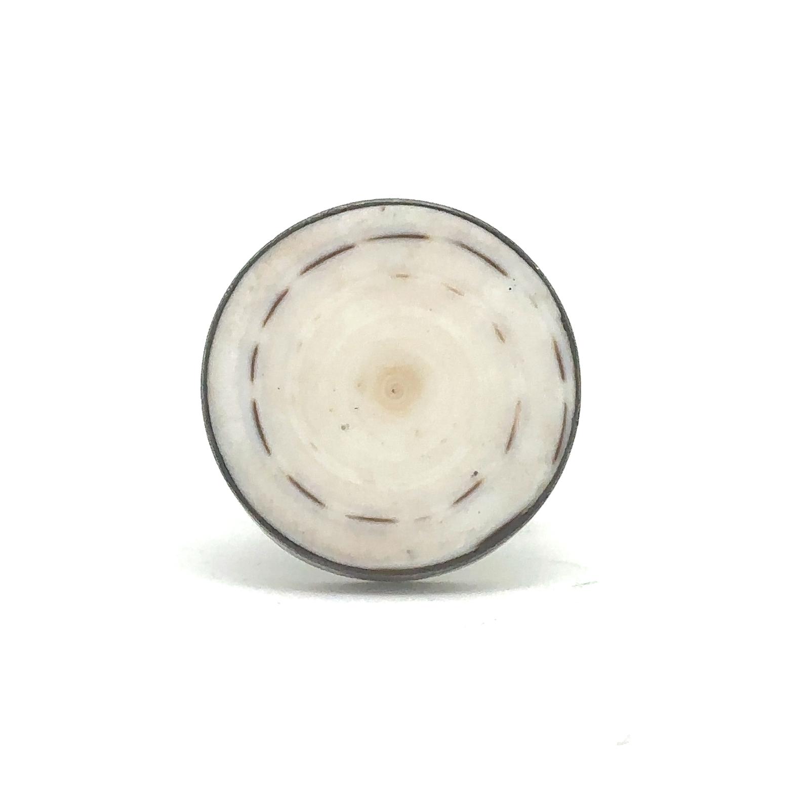 925 SILVER RING WITH LARGE WHITE FLAT STONE