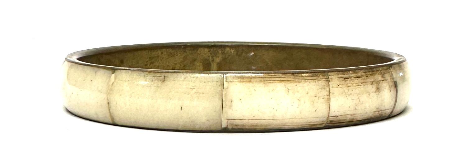 FIXED BONE LOOKING BANGLE