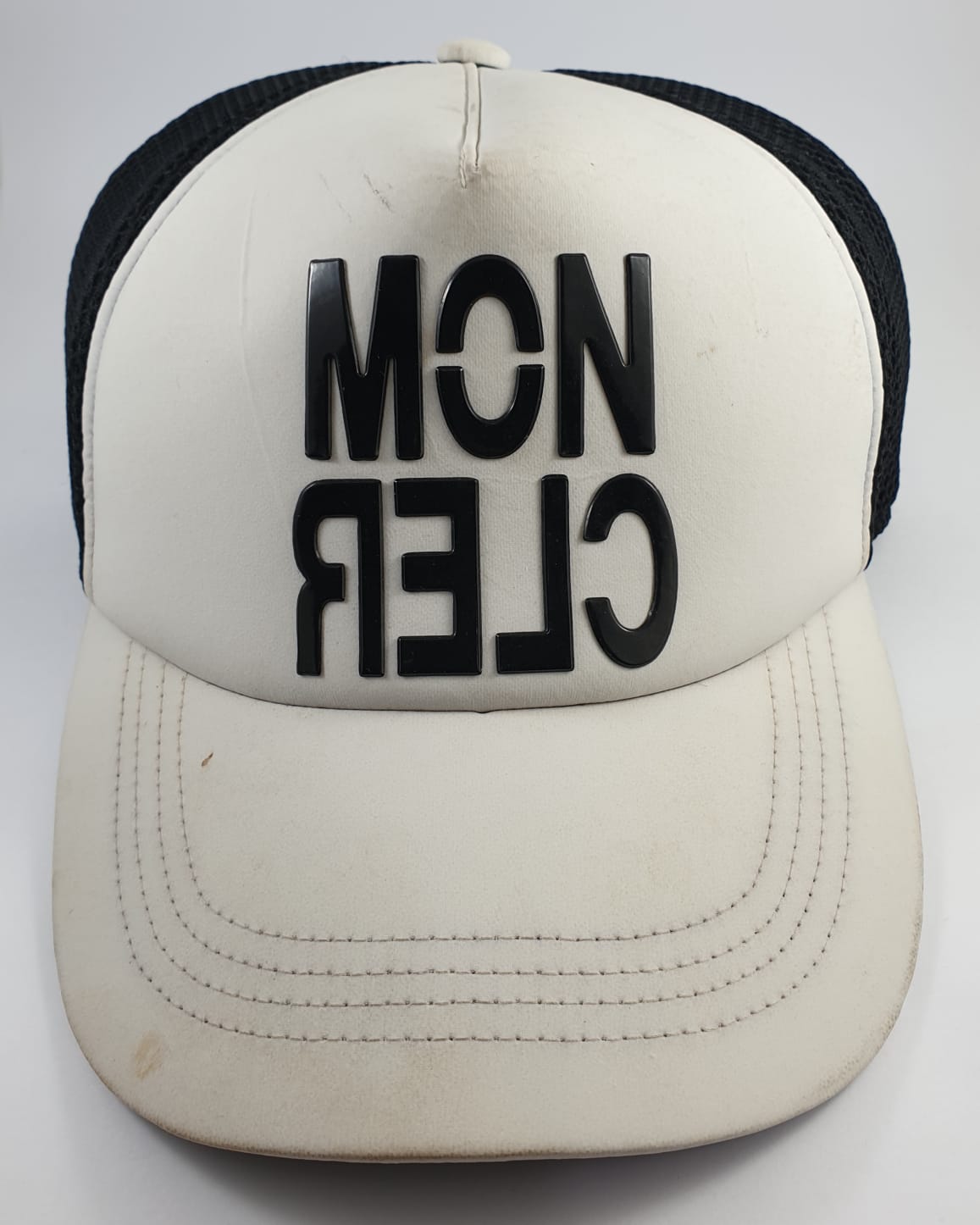 MONCLER LOGO TRUCKER STYLE BASEBALL CAP SIZE SMALL