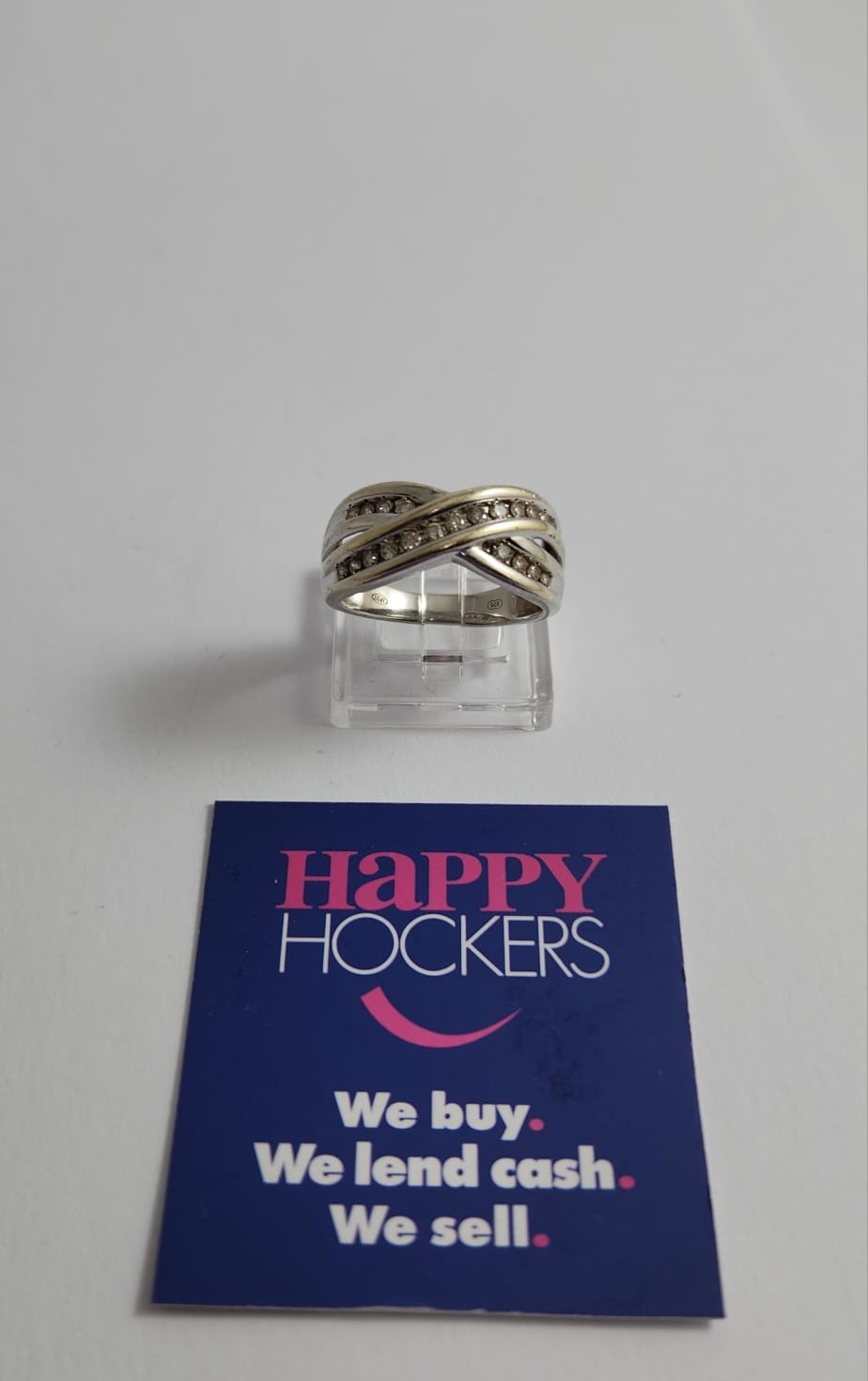 9CT WHITE GOLD CROSSOVER STYLE RING SET WITH DIAMONDS TOTALLING 0.40CT