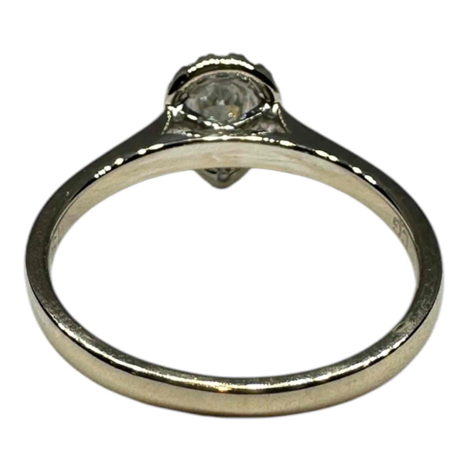 LADIES 18CT WHITE GOLD RING TDW 0.50CTS